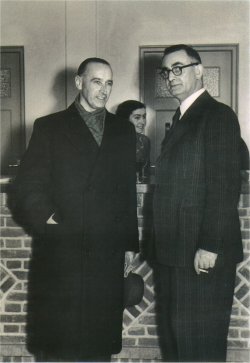 Aegidius Lankhorst (rechts, omstreeks 1950) 